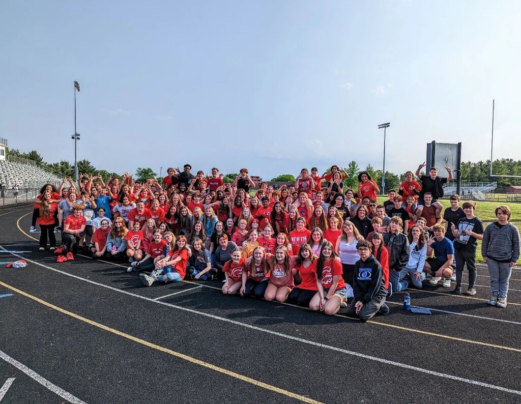 Another Red team victory in this year's Trojan Olympics. 🥇💪🏼❤️🤙🏼🏃💨. #cgmsnpride #goredteam instagr.am/p/CsbVFreuRkr/