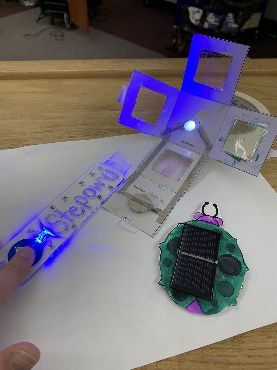 stepowyj's tweet photo. Family Science cont. the circuit convo using @BrownDogGadgets supplied by @BloomfieldEA Pride Grant! The #namebadges #cubelantern #solarbugs were fun, but the clear favorite was the #bristlebots!! @07003Fairview https://t.co/gsBYqeMCTS