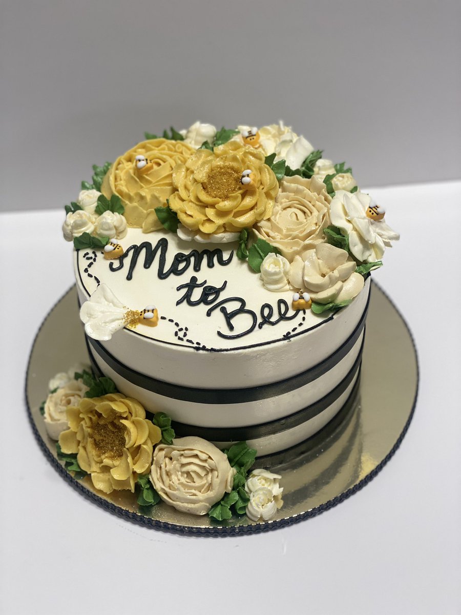 katssweetstreat's tweet image. Happy Friday cake lovers!!!! It’s finally the weekend…Here is a beautiful cake to celebrate 🎉!!!
#Friyay #fridaymorning #cakelife
#celebrate #itstheweekendbaby