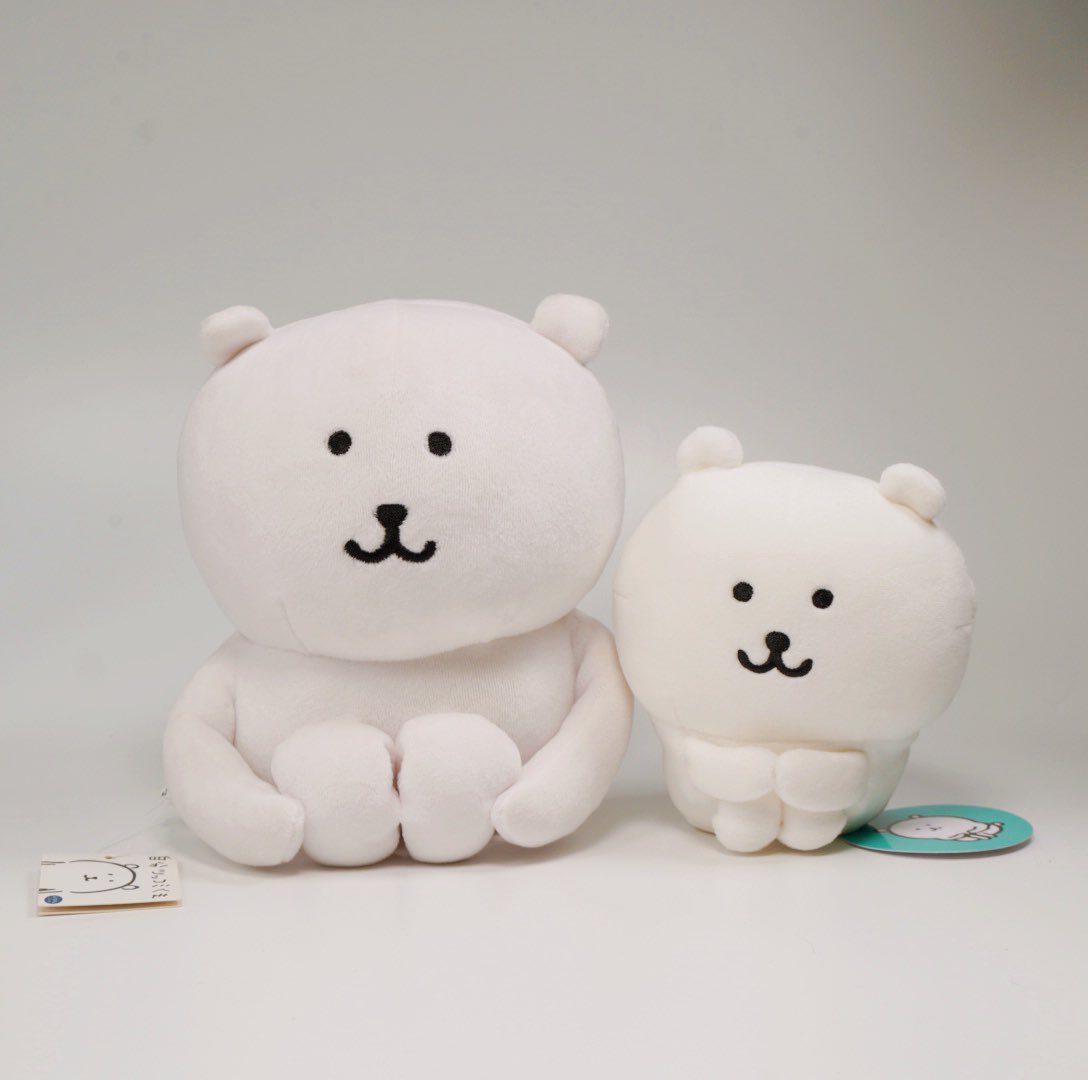 ω・)自分ツッコミくま体育座りぬいぐるみと、体育座りなナガノのくま