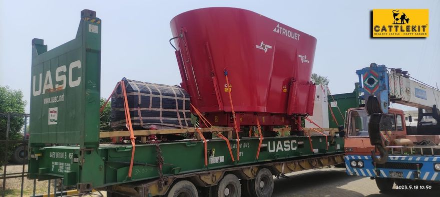 CattlekitP's tweet image. Congratulation to Eastern Dairy Farm for the delivery of TRIOLIET Stationary Mixer.
Well-done team CATTLEKIT.
Trioliet World Leader in Automatic feeding systems for dairy Farmers now in Pakistan.
For booking and information please call
0300-8435284
#trioliet
#AnythingForFarmer