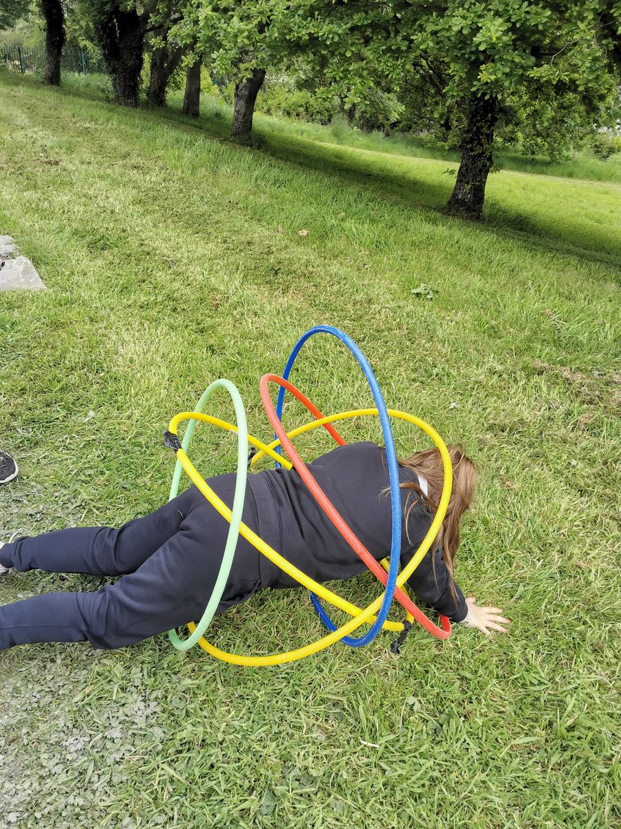 Our2ndclass's tweet photo. Great fun today working cooperatively to build a hut from 5 hoola hoops! The real rest was fitting inside! @SaintAidansPS https://t.co/TLpnp7lGV7