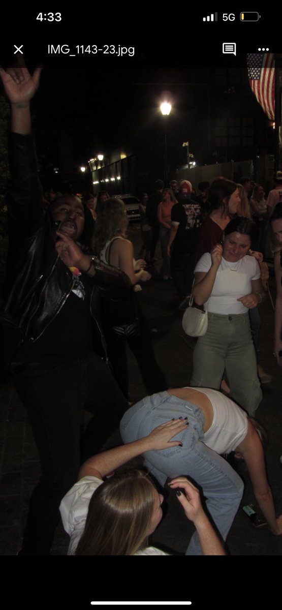 SOSgallery's tweet image. Genie on my back