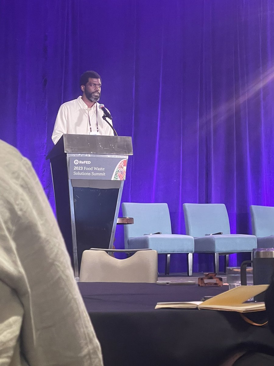 alimanning1111's tweet image. Met the incredible Stephen Satterfield from @whetstone_mag this week at #ReFed food waste conference. Man! There’s so much more that must be done to tell the stories of the people, the origin. #endfoodwaste #refed #stlouis