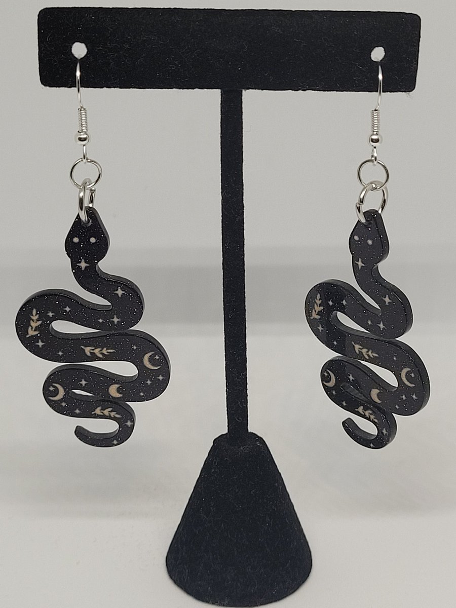 Beautiful pieces looking for homes this weekend ✨️

Take 20% off your entire purchase thru 5/31, no coupon code needed!

Etsy.com/shop/Delightfu…