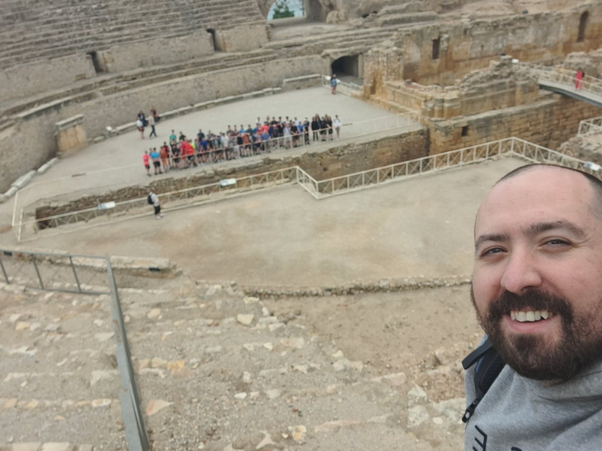 gwebsterED's tweet photo. Having a great time in Spain with the @ColaisteEanna TYs. 

Amphitheatre in Tarragona this afternoon after the Camp Nou visit this morning.

Everyone having a great time! https://t.co/Yg4H1lLxfj