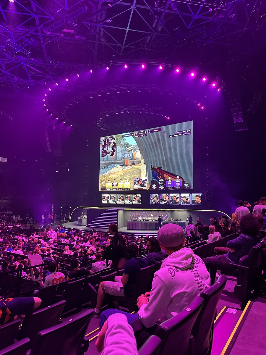 Enjoying #CSGO #BLASTTVMajor