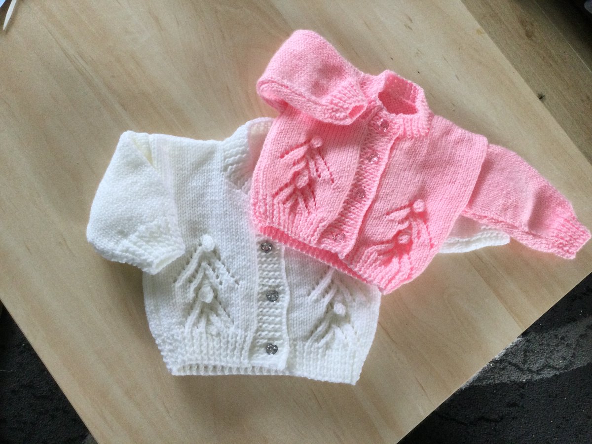 Ready for a new arrival.
#knittedbabyclothes#smallbiz#knitwear#handmade#MHHSBD#craftbizparty