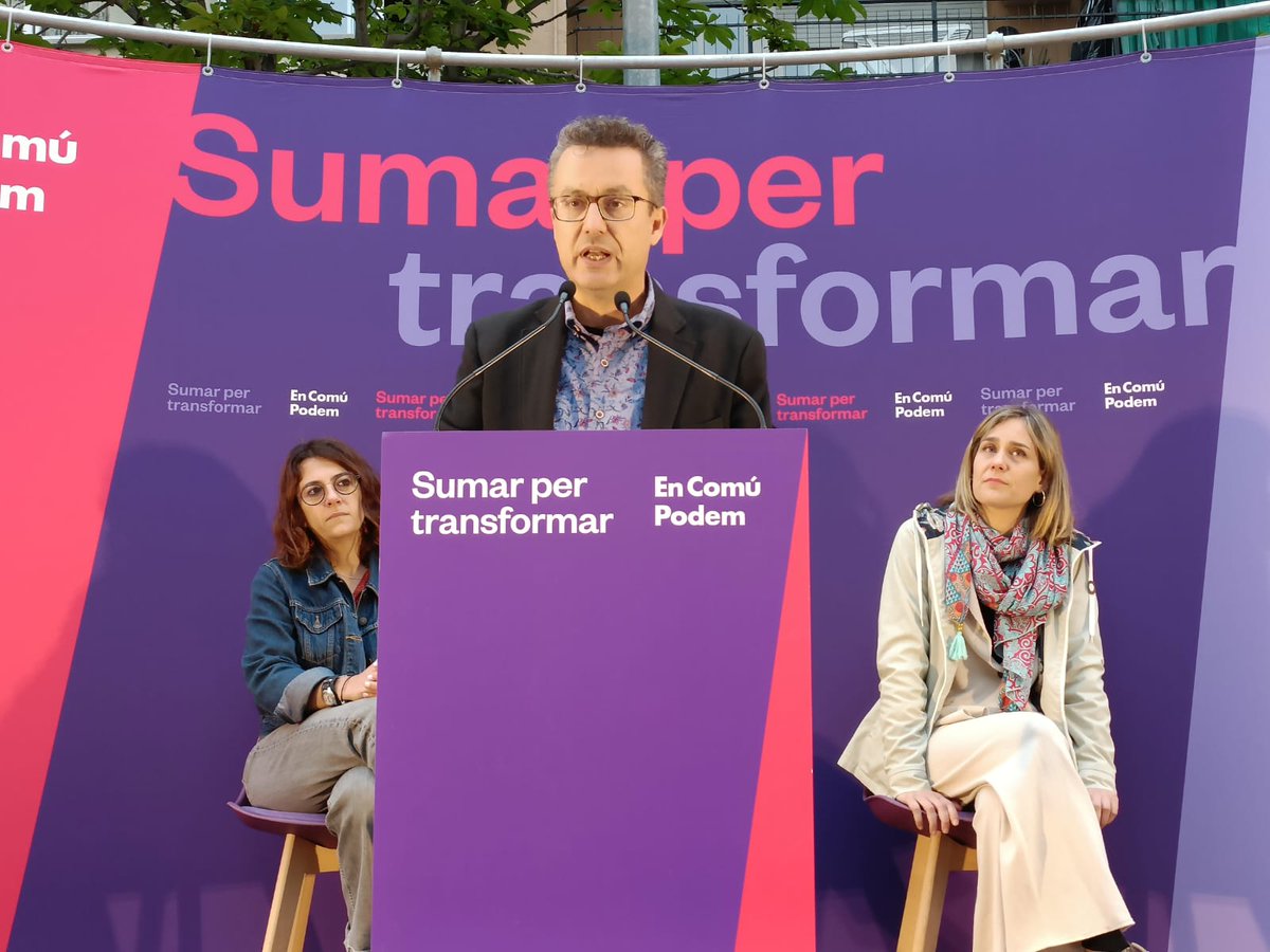 JordiArnaizM's tweet photo. @AndresMedranoRU @jessicaalbiach Política con sentimientos 💜. Hay cosas en la vida que no se estudian, si no que se trasmiten y Andres trasmite esos valores y principios que un alcalde debe tener,un orgullo formar candidatura con personas tan valiosas, compromiso y honestidad 🤗Annia, Elena, #rubisensecomplexos https://t.co/do1kWIHb7h