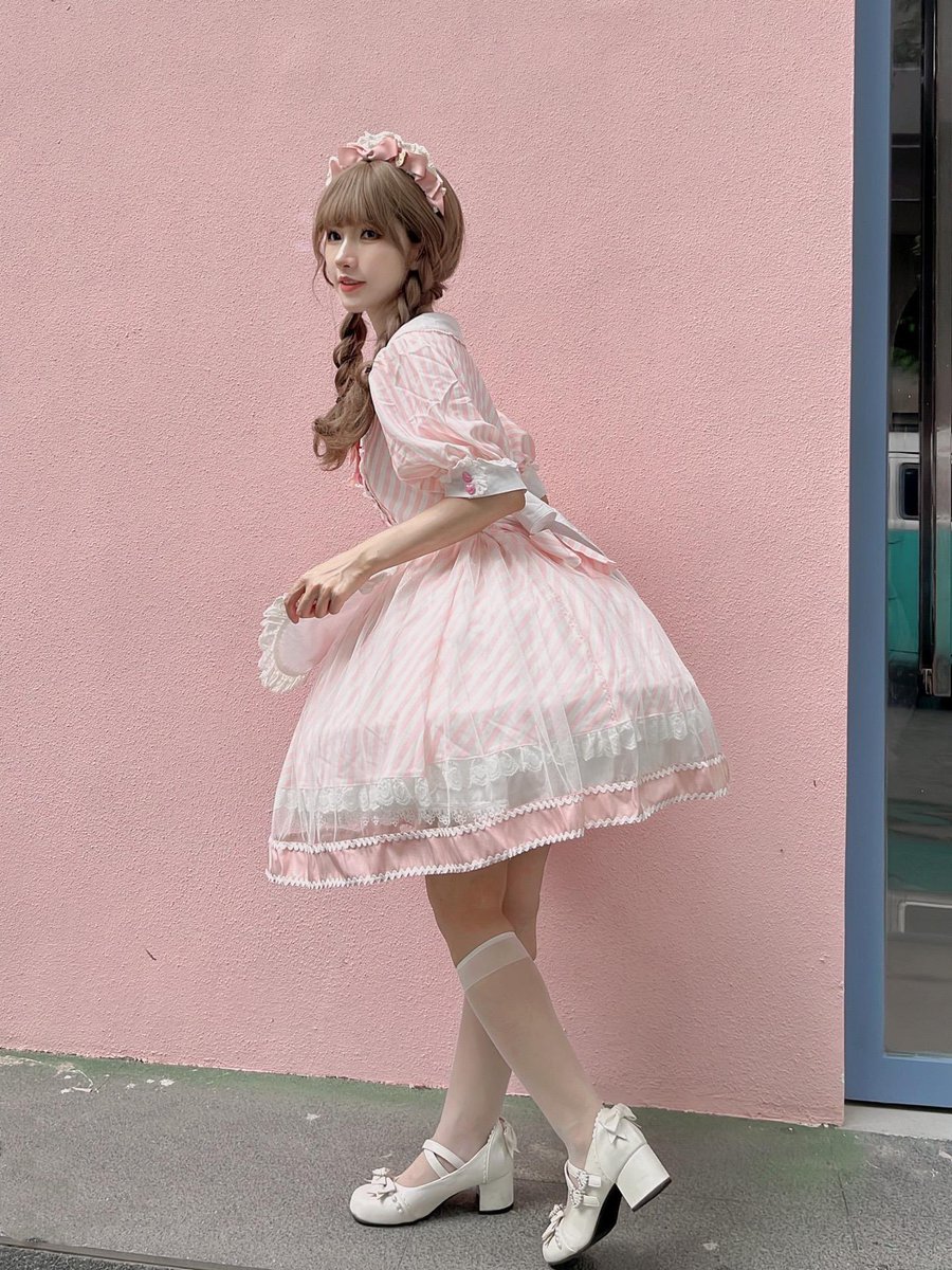 Miumimiko's tweet photo. 粉色大车车！！ https://t.co/mf7xFgPVRW