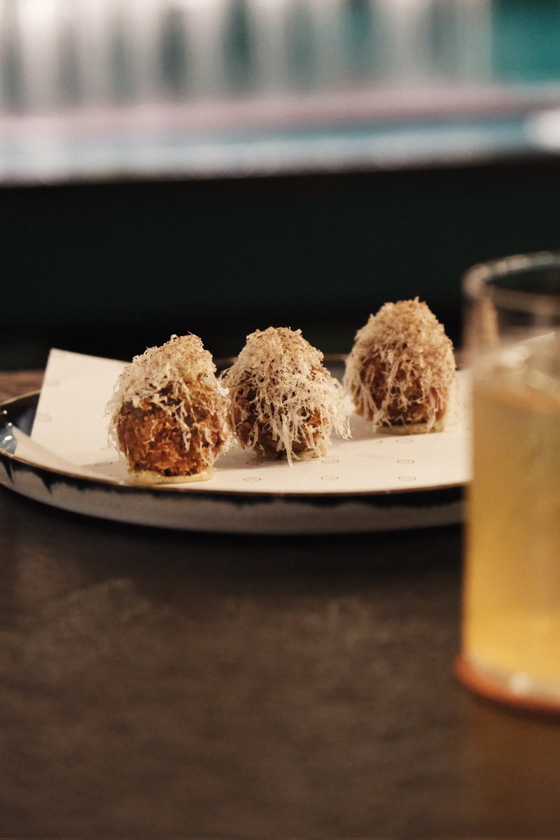 thomaspontcanna's tweet photo. Bar snacks at the ready - late night bar is back tonight, open til 1am Friday & Saturday, our amazing bartenders will have their latest cocktail menu ready for you!
#cardiffbar #cardiffcocktails #cardiffdrinks #latenightbar #cocktailbar https://t.co/1jhJAv91cC