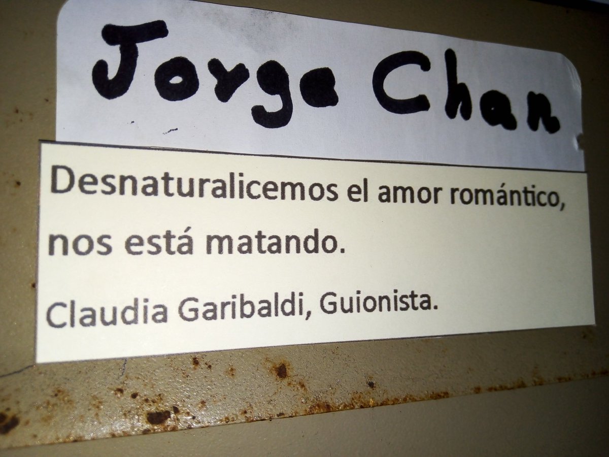 ElJorgeChan's tweet photo. Unos de mis mensajes favoritos en la puerta de mi locker. Muy cierto #FF @LaMagaOculta https://t.co/OQT8XnVeXy