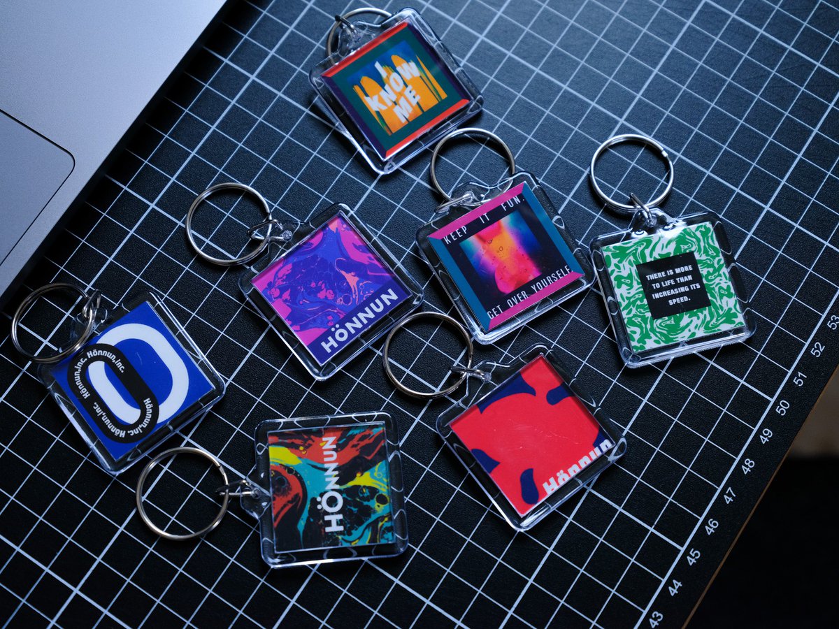 Honnun_inc's tweet image. キーホルダー、派手に見えますが、黒いリュックや鍵に実際つけると映えてかわいいです。

デザインフェスタ vol.57
5/20.21 【両日】西4  M-214

#designfest. #デザフェス57 #デザフェス #デザインフェスタ #designfesta57  #キーホルダー
