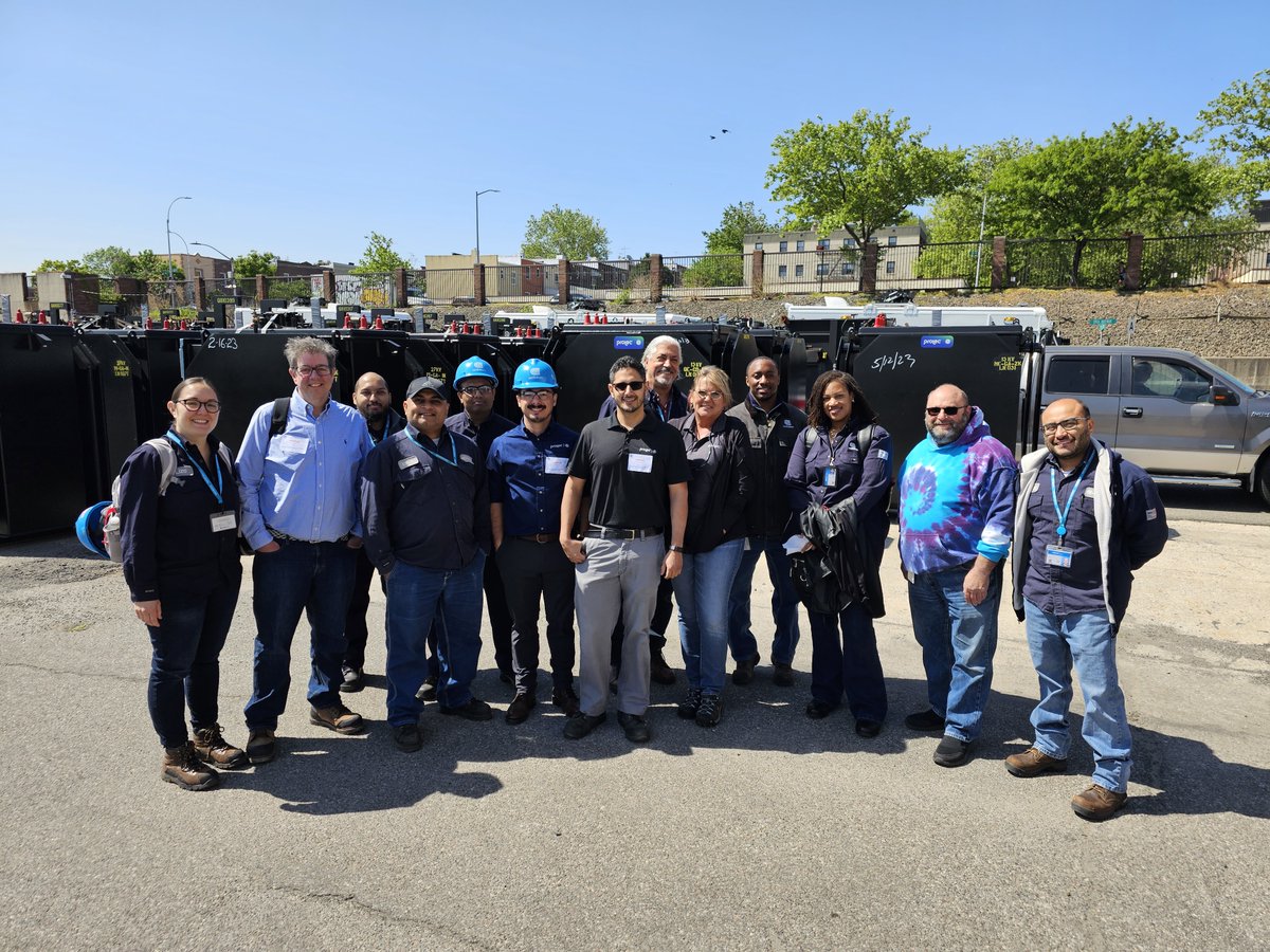 ProlecEnergy's tweet photo. #Prolec GE continuously works to strengthen relationships with our customers. This week, we had the pleasure of visiting one of our long-standing partners with a focus on learning how we can help @ConEdison NY meet their clean energy goals.
#TransformingTogether #cleanenergy https://t.co/crEAzeIltm
