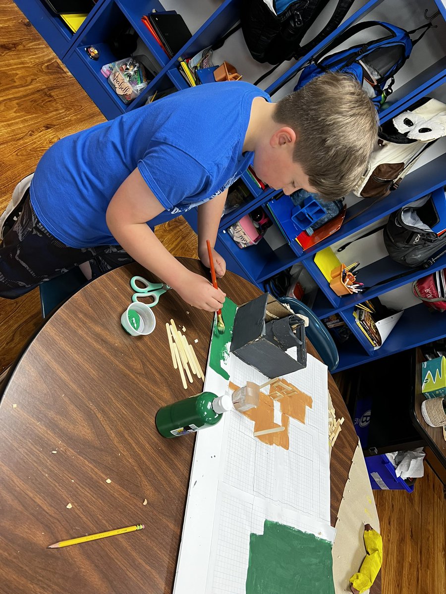 Finishing up our zoo projects! Students were able to practice area and perimeter with these projects! #BrunswickPRIDE #EXCEL <a href="/BCSDHuntington/">Huntington Elementary</a> <a href="/BCSDGifted/">Ellen Foster</a>