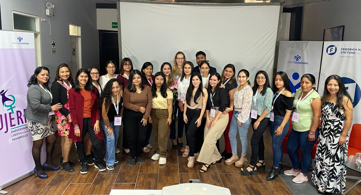 Se inicio el primer taller presencial de "Mujeres: Empoderamiento y Libertad para el Desarrollo" donde nos acompaña la directora de la <a href="/FnfAndinos/">FNFAndinos</a> NiomeHüneke-Brown, el Presidente de <a href="/CiudadaniaSomos/">Somos Ciudadanía</a> Jorge Cornejo y  Especialista Sandra Gonzales
#LibreyEmpoderada #Lambayeque #Cix