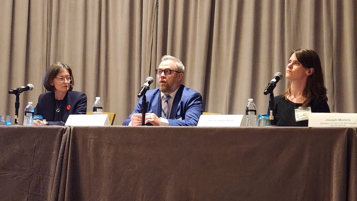 VetsLegalFair's tweet photo. "In the interview, focus on the soft skills you’ve gotten in the military that aren’t necessarily legal skills: strategic thinking, the ability to adapt and overcome, being able to prioritize in ways that are meaningful…all of those are significant." - Gardner #VLCF23 https://t.co/1dHQPErCCj