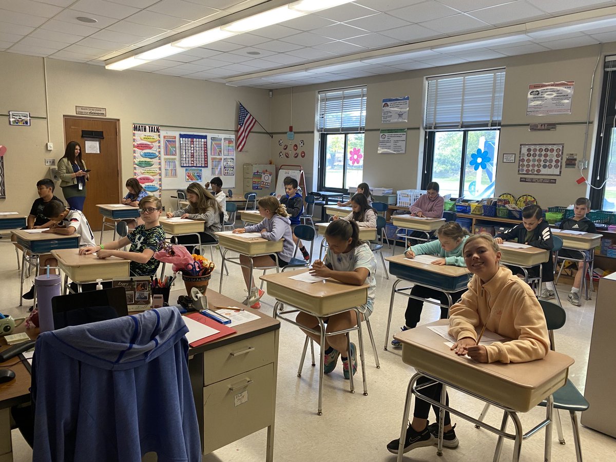 Christine Racioppi tweet media