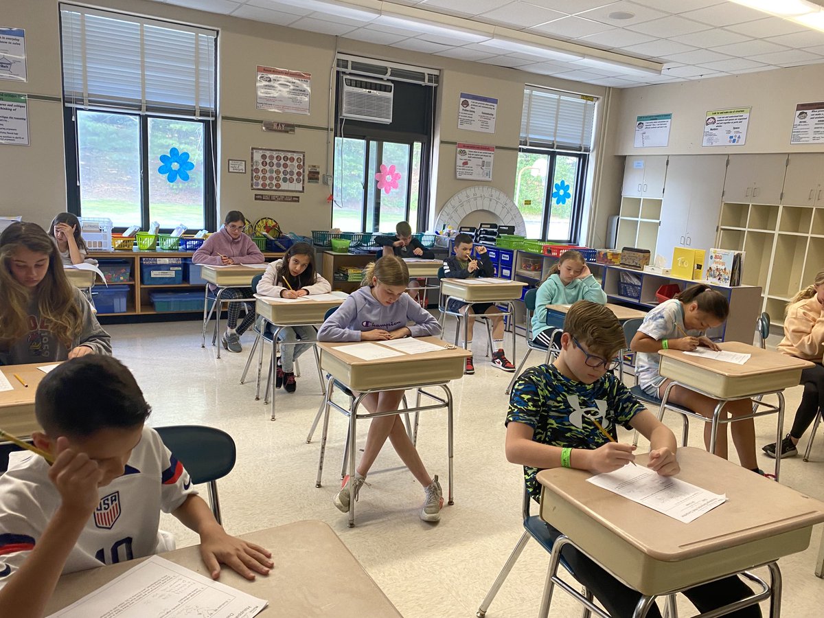 Christine Racioppi tweet media