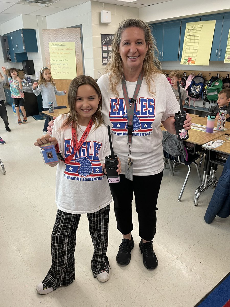 4th grade Clermont student won Principal for the Day! Thanks PTA Silent Auction! <a href="/fcpsnews/">Fairfax Schools 🌟</a> <a href="/FCPSR3/">FCPS Region 3</a> <a href="/ClermontElemPTA/">ClermontElemPTA</a>