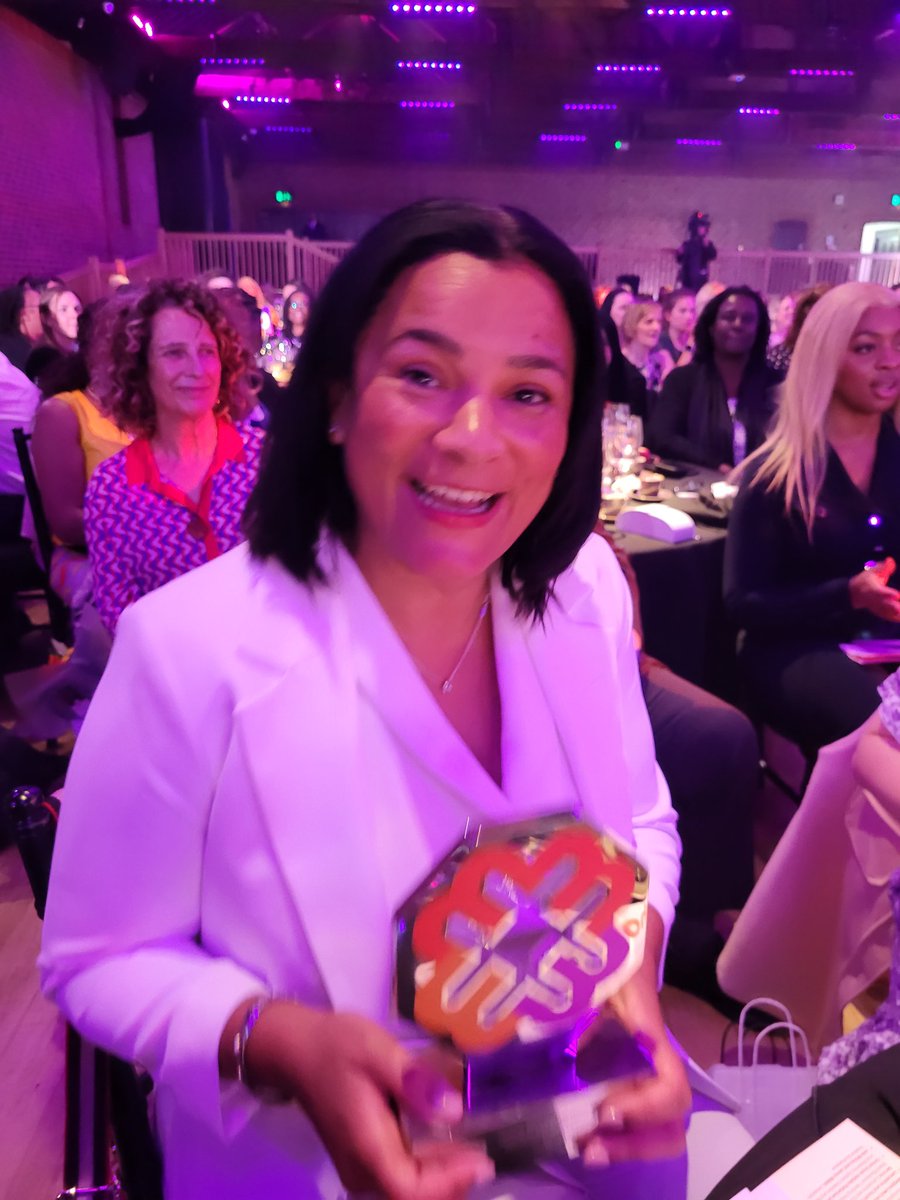 LeicsMidwifery's tweet photo. She won! The Race Matters Unsung Hero! @maxinevchapman ❤️ @uniofleicester https://t.co/Vaw2ogVDbK