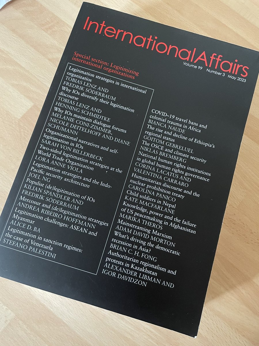SvBillerbeck's tweet image. Always nice to receive hard copies! @IAJournal_CH #international #organizations #legitimacy #legitimation