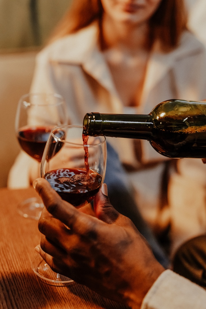 LAST CHANCE to purchase your tickets for our Maison Noir Wine Tasting Event on Monday, May 22nd. You won't want to miss it 🍷😉 

#WineTasting #JanesvilleEvents #Janesville #Genisa #GenisaWineBar