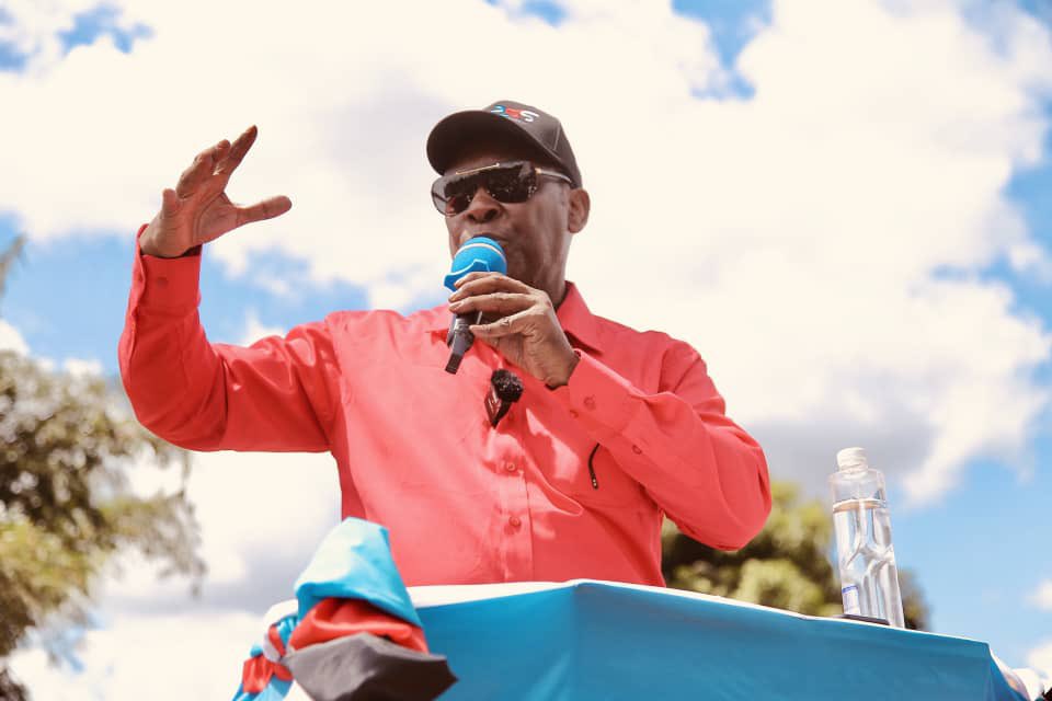 Ntobi_'s tweet photo. Muhambwe; Mapenzi kama yote kwa MWAMBA na CHADEMA toka kwa watu wa Muhambwe. Hapa ni Kata ya Kumsenga. Mei, 19 2023. Saa sita Mchana saa za Afrika Mashariki.
Muhambwe wote peponi kwa ❤️❤️
Kwa Mwamba @freemanmbowetz
#Plus255KatibaMpya
#ProuderStrongerAndBetter✌🏼 https://t.co/SafmGwGvSd