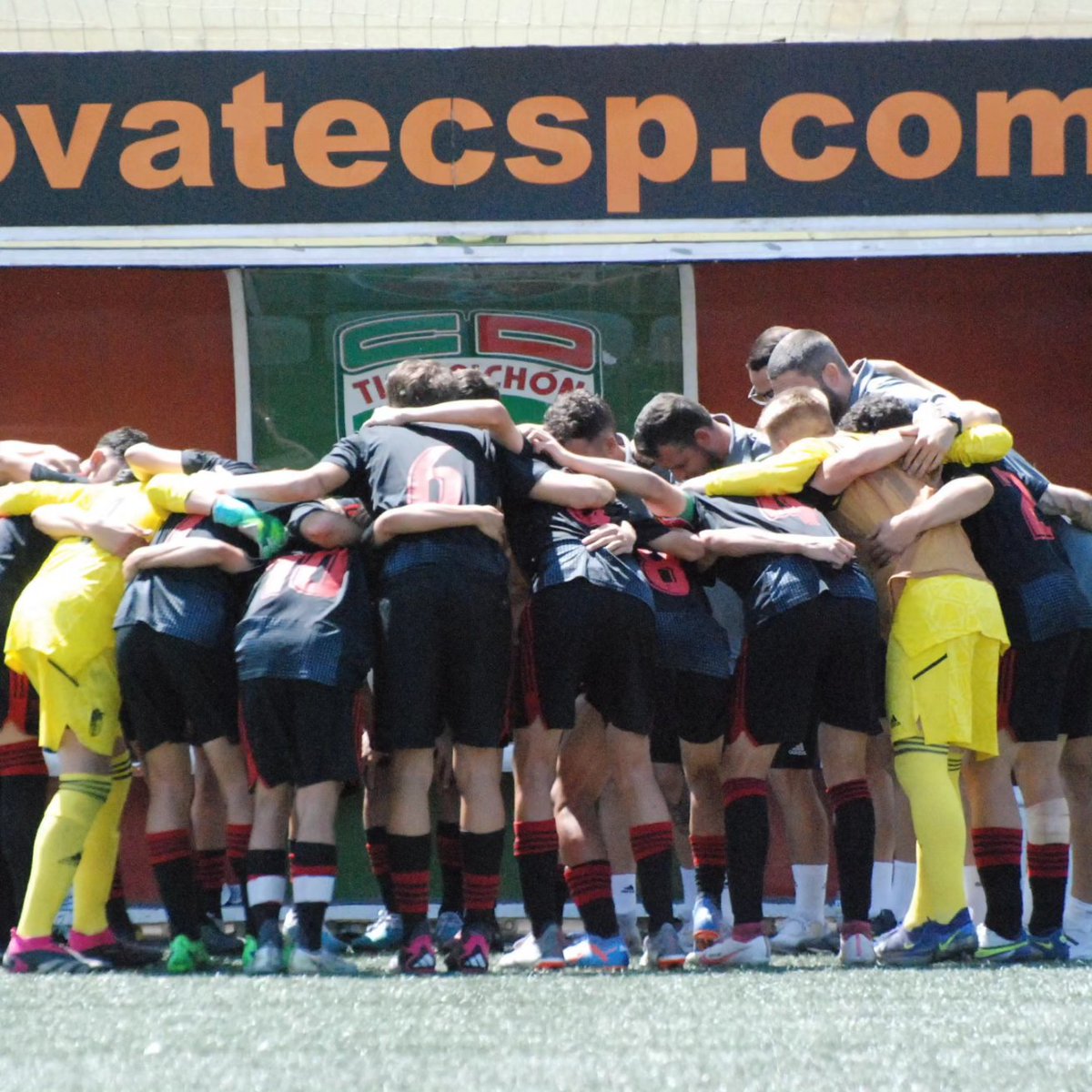 Una temporada más en un equipo y en una ciudad en la que me he sentido en casa desde el primer día. 

Cada año es diferente en Granada, y este año ha estado lleno de aprendizajes y experiencias que me hacen sentirme orgulloso del camino que hemos recorrido. 

¡Agradecido es poco!