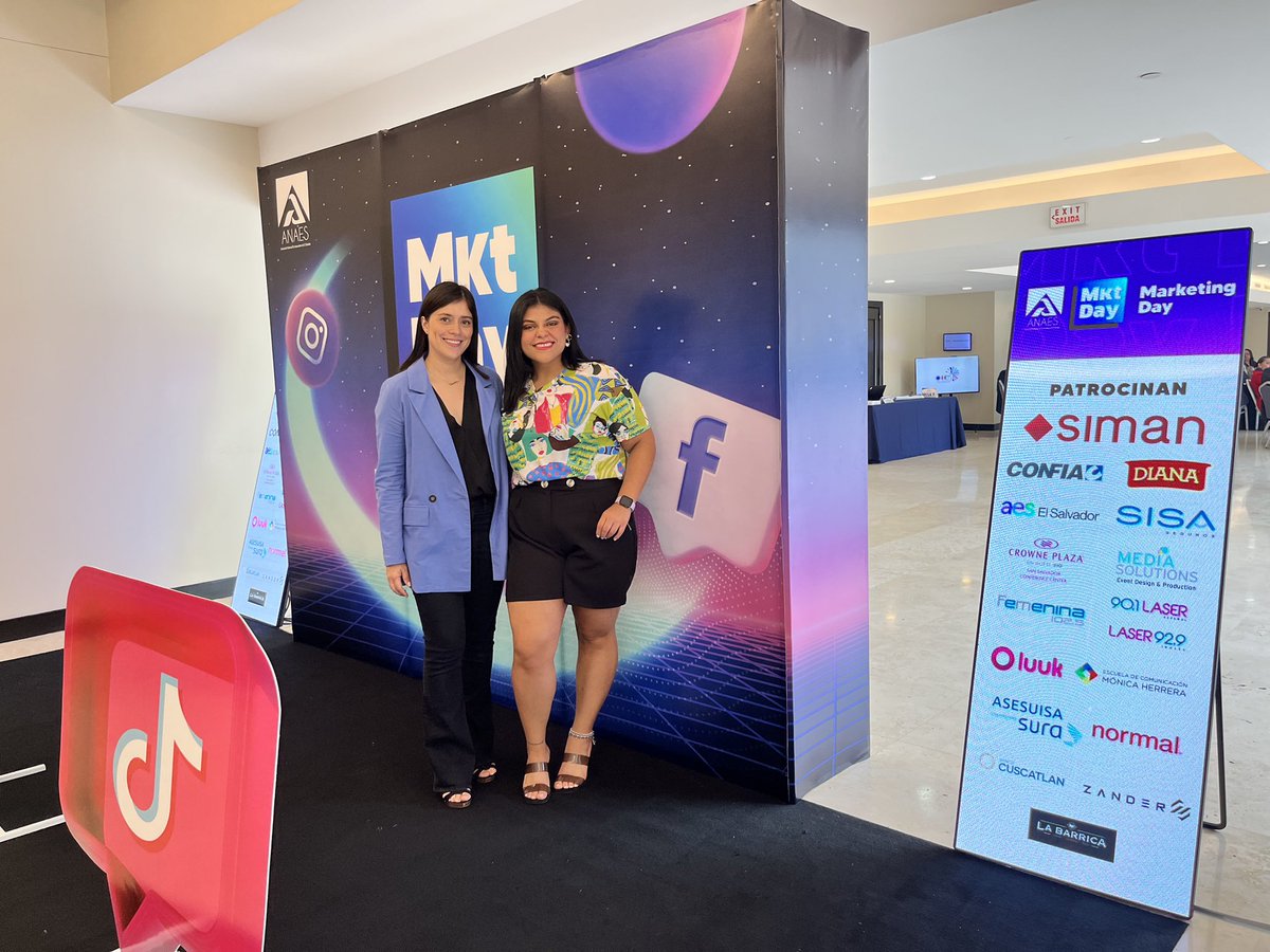 Ayer en el #MarketingDay organizado por <a href="/anaeselsalvador/">ANAES El Salvador</a>. Compartiendo experiencias con profesionales y desde <a href="/SomosNormmal/">Normmal</a> patrocinando el evento .

#marketing #publicidad #ElSalvador #SV #internacional