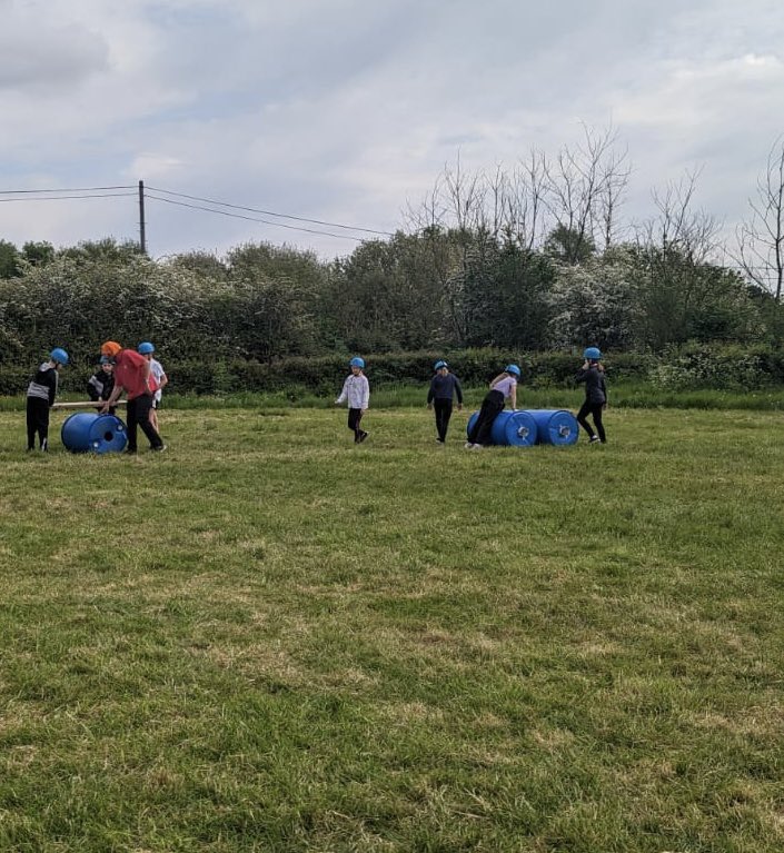 Group 1 buggy building this morning