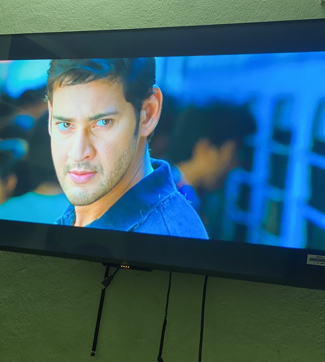 bhai_bholthey's tweet photo. Weekend wibes 🍻
SuryaBhai ~ @urstrulyMahesh 🔥
#khasim @urstrulyVV @Sunny17_MB_VK @Haricherry31 https://t.co/47una3NSLM