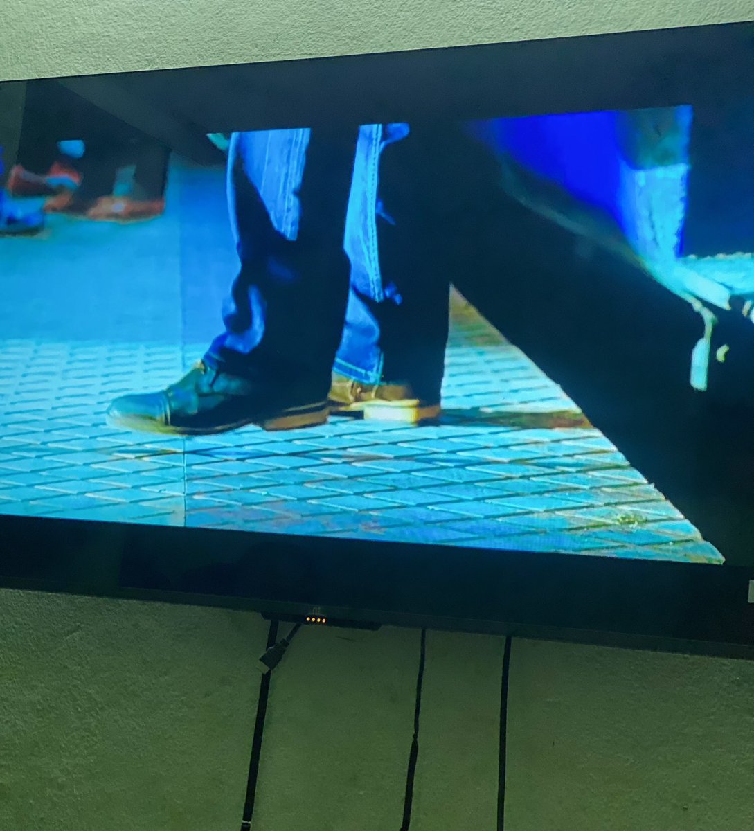 bhai_bholthey's tweet photo. Weekend wibes 🍻
SuryaBhai ~ @urstrulyMahesh 🔥
#khasim @urstrulyVV @Sunny17_MB_VK @Haricherry31 https://t.co/47una3NSLM