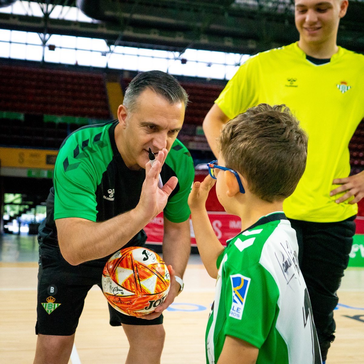 Fundación Real Betis tweet media