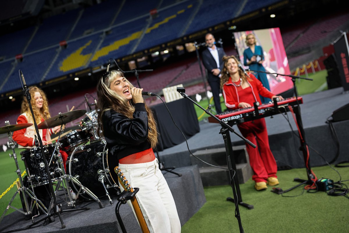 PREST | Comunicació i producció tweet media