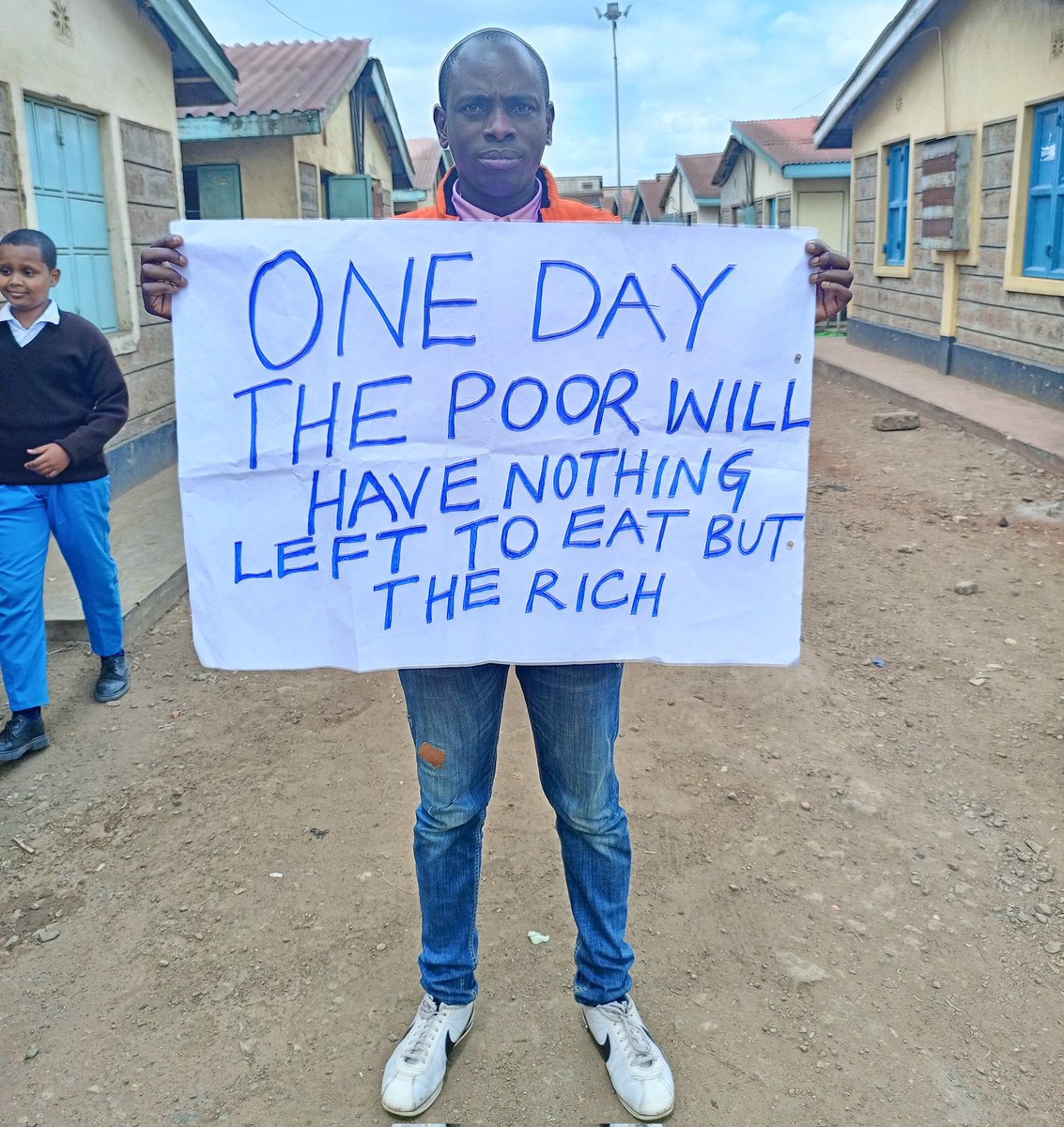 One day the poor will have nothing left to eat but the rich. #NoToOverTaxation 
#LowerFoodPrices
@UhaiWetu @KariobangiSJC @suicultura19 @Article43Rights