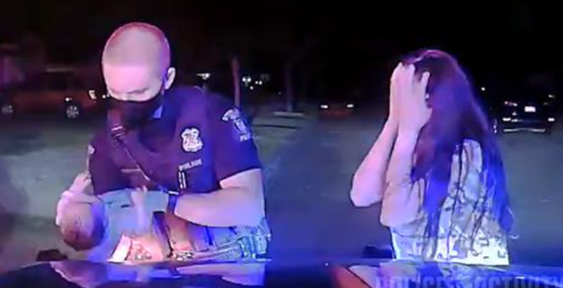 So Scary, but great that the police officer was able to save this baby's life. Thank god he was there quickly. The mother was distraught understandably. Every parent needs to know emergency first aid. If you want to learn.
bumpsandbashes.com

m.youtube.com/watch?time_con…