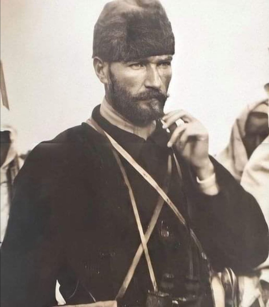 Ne mutlu senin liderliğinde bu coğrafyada yaşayan insanlara, ne mutlu seni anlayanlara...
Bir ulusun doğum günü bugün, kutlu olsun. ♥️🇹🇷