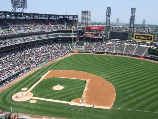 RandomMLBStats_'s tweet photo. Yoan Moncada is a third baseman for the Chicago White Sox
He has 7 fly outs, has been struck out 16 times, and has 2 walks this season ⚾
#ChangeTheGame 
#MLB https://t.co/5xkbvGIlZB
