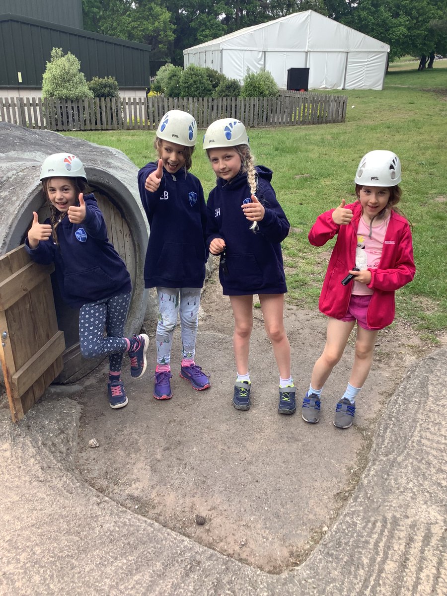 NGHSJuniors's tweet image. Year 3 are navigating the cave maze now! Non stop fun! @WalesbyForest #activefun