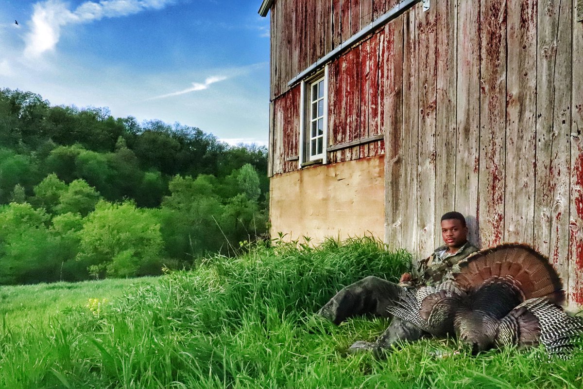 fitefire_hntdux's tweet photo. Fellow @IAFF311 reached out to me to say they had a high school student at the @MadisonCollege NextGen Fire Academy that loved hunting but hadn’t shot a turkey before, I said give him my info.
#FightFireHuntTurkeys #FirstDueOutdoors #DrakeWaterfowl #OlTom #MossyOak #WildTurkey https://t.co/1aGF9Cup8X