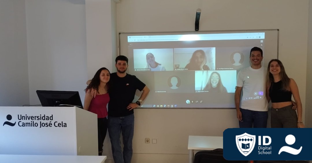 ¡Enhorabuena! Los alumnos del máster en Comunicación Política y Empresarial, promoción 2022-2023, han finalizado sus clases del máster con “Formación de portavoces”, impartidas por la profesora Nuria Bravo. Les deseamos mucho éxito en la presentación del TFM .