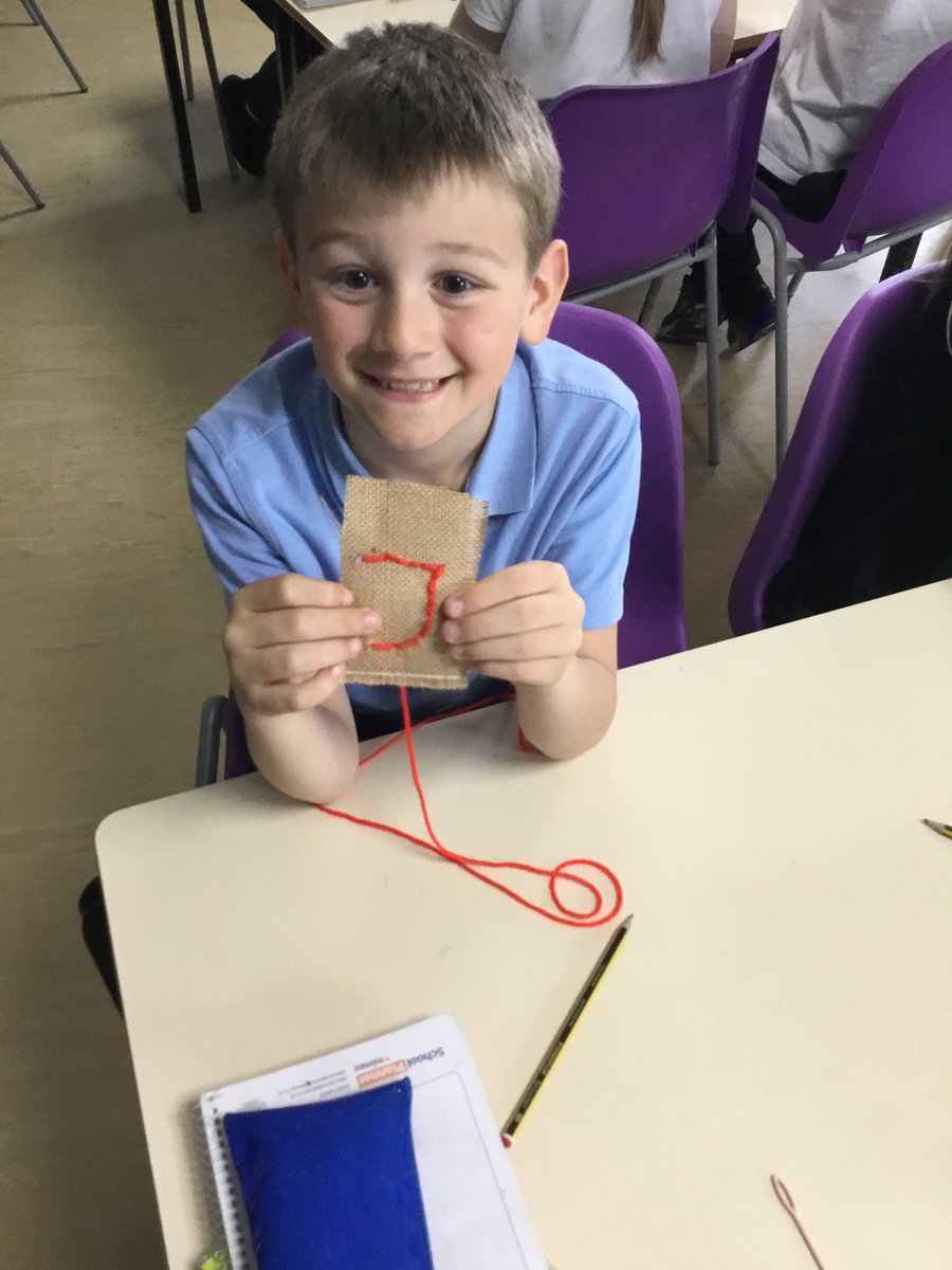 LeysFarm's tweet photo. Class 4W enjoying sewing their initials this morning as part of our DT topic. Lots of patience and persistence needed. #LFJSDT #LFJSCreativity https://t.co/72713XyRfY
