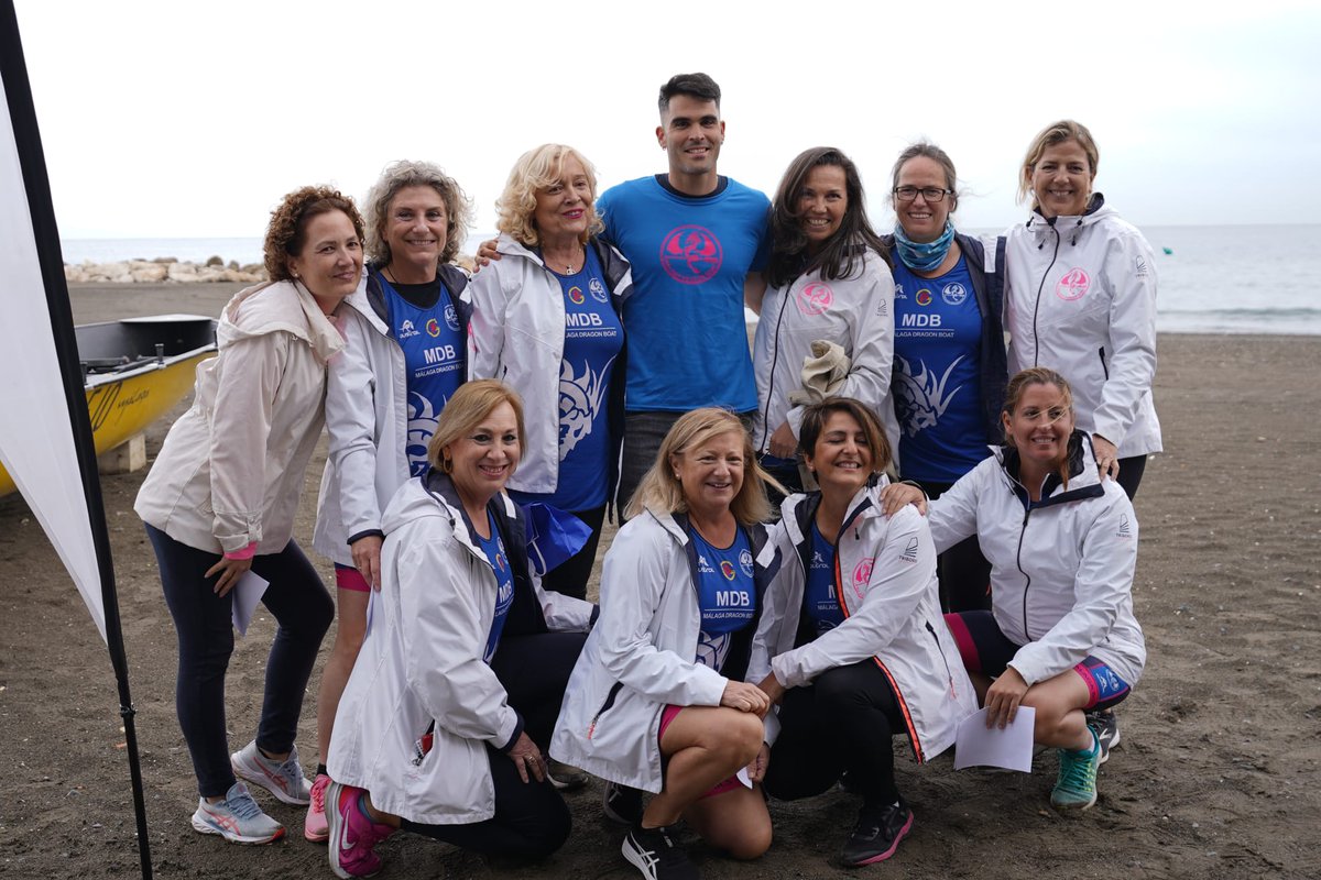 malagadragonbo1's tweet photo. Ayer compartimos una jornada estupenda en el acto "El Deporte va por Barrios" con el gran protagonista del evento, atleta y remero Adrian Miramon  y el Club Remo Pedregalejo #Tiburones 

Gracias a 
@apdeportivosmlg
@malaga
@FundlaCaixa https://t.co/nCgiqXhcLu