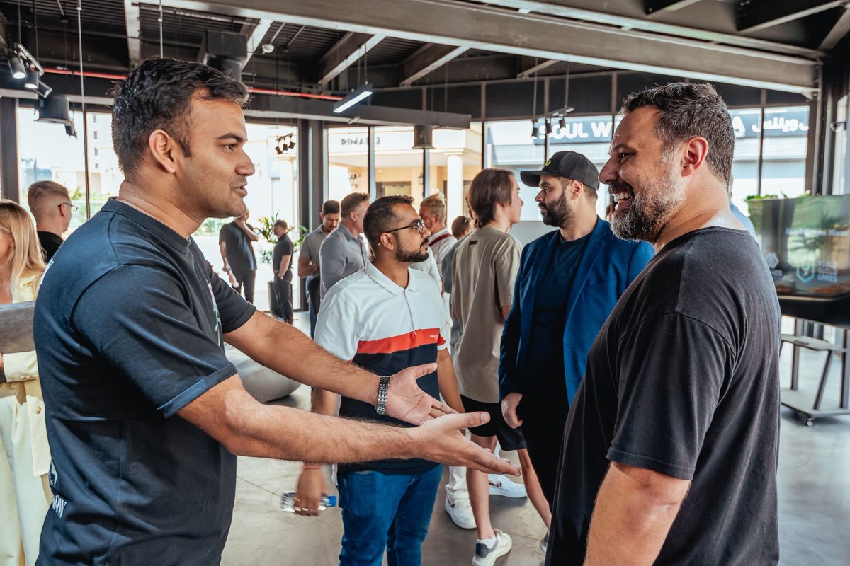 fenixgames tweet media