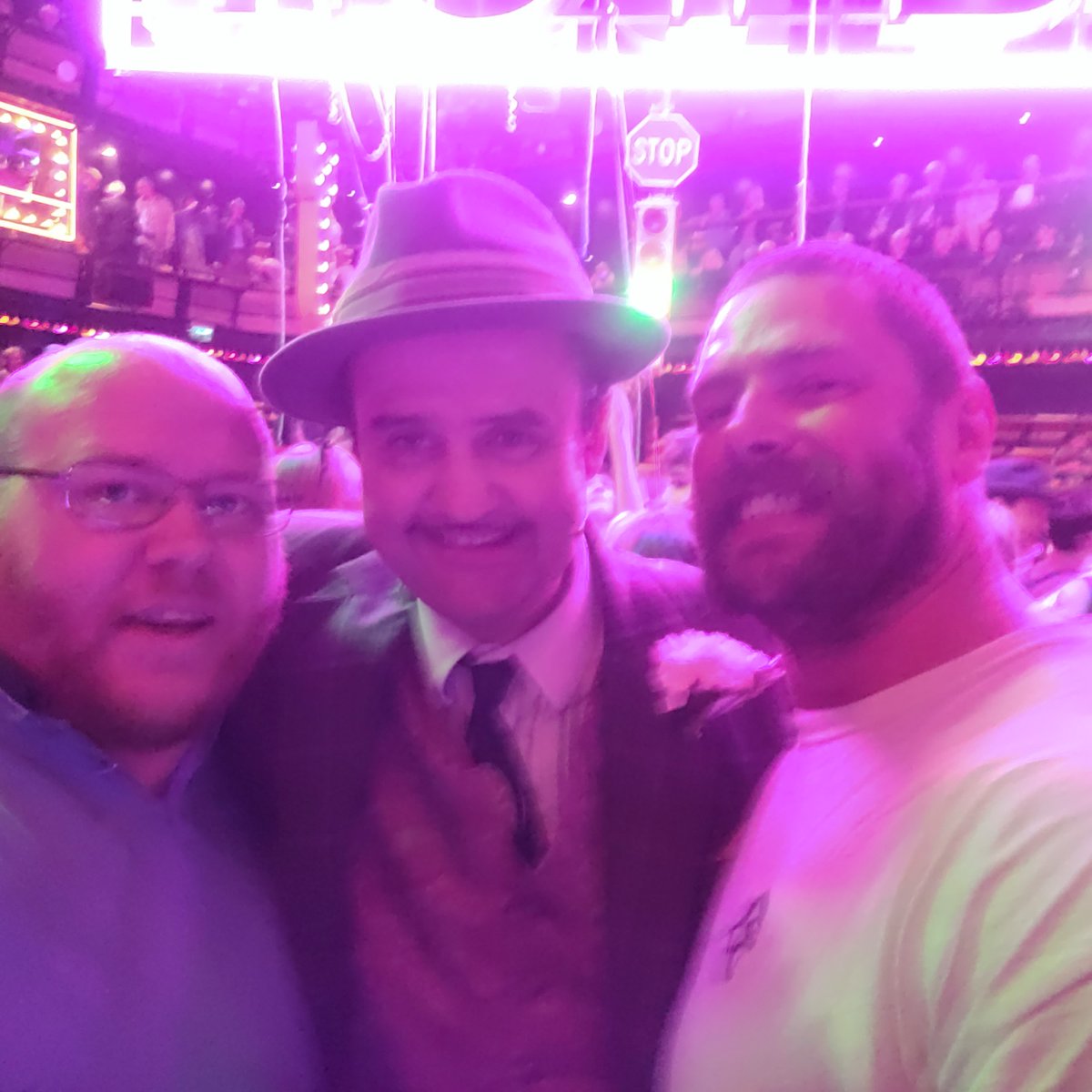 SavoyTheButler's tweet photo. Day out in London yesterday may have been the best one yet - #GuysAndDolls @_bridgetheatre was phenomenal - Michael Days and @marishawallace and everyone else were incredible!!! @madmanmanson thanks for the trip!! #SitDown #RockingTheBoat https://t.co/ZLhucKKei5