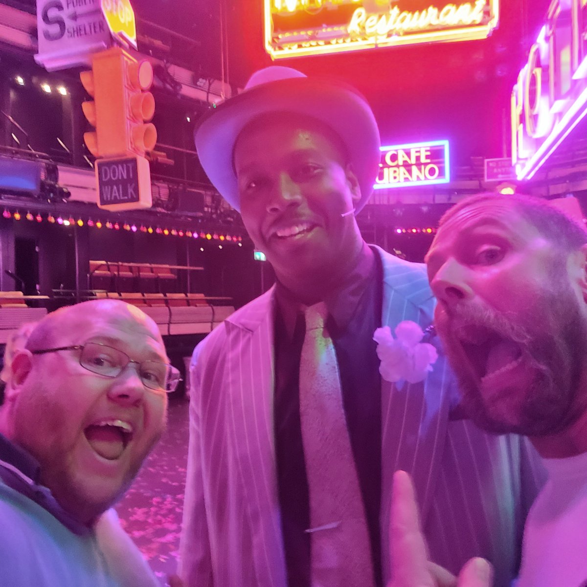 SavoyTheButler's tweet photo. Day out in London yesterday may have been the best one yet - #GuysAndDolls @_bridgetheatre was phenomenal - Michael Days and @marishawallace and everyone else were incredible!!! @madmanmanson thanks for the trip!! #SitDown #RockingTheBoat https://t.co/ZLhucKKei5