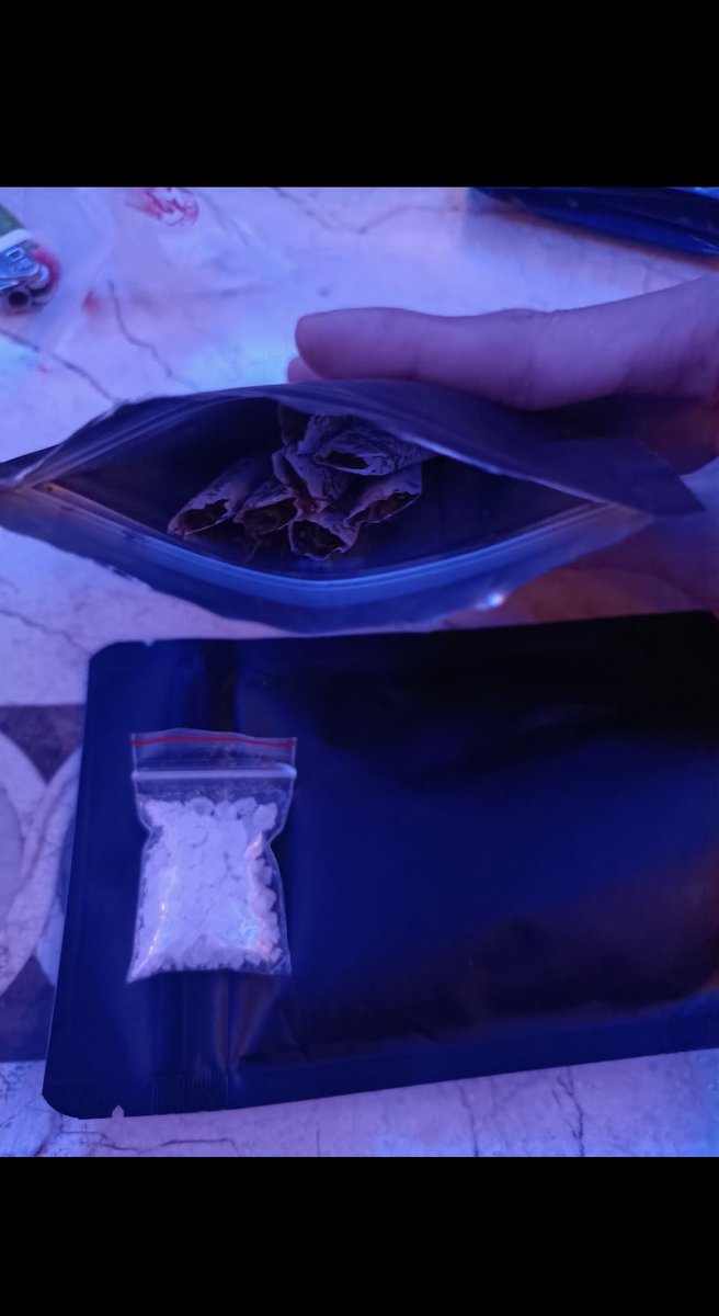 almik21ds's tweet photo. 🈺音樂課#裝備商#🚬🧊🎶🥤物理課#需要直接跟我講 https://t.co/ny63JwPF1D