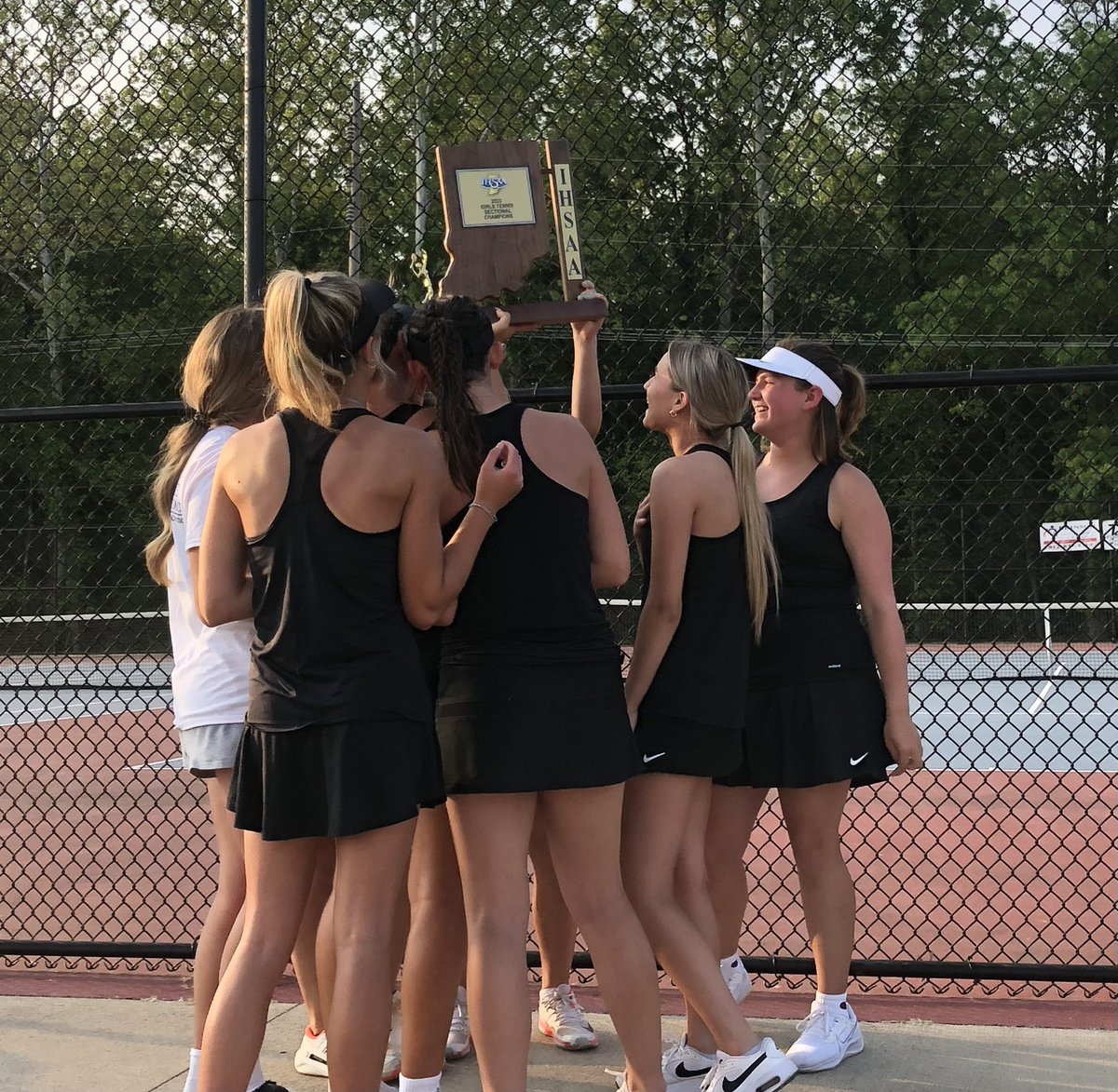 tbyrer60's tweet photo. 2023 Sectional Champions 🎾 North Daviess Lady Cougars!
#ProudOfYouGirls https://t.co/hltHMTB8cY