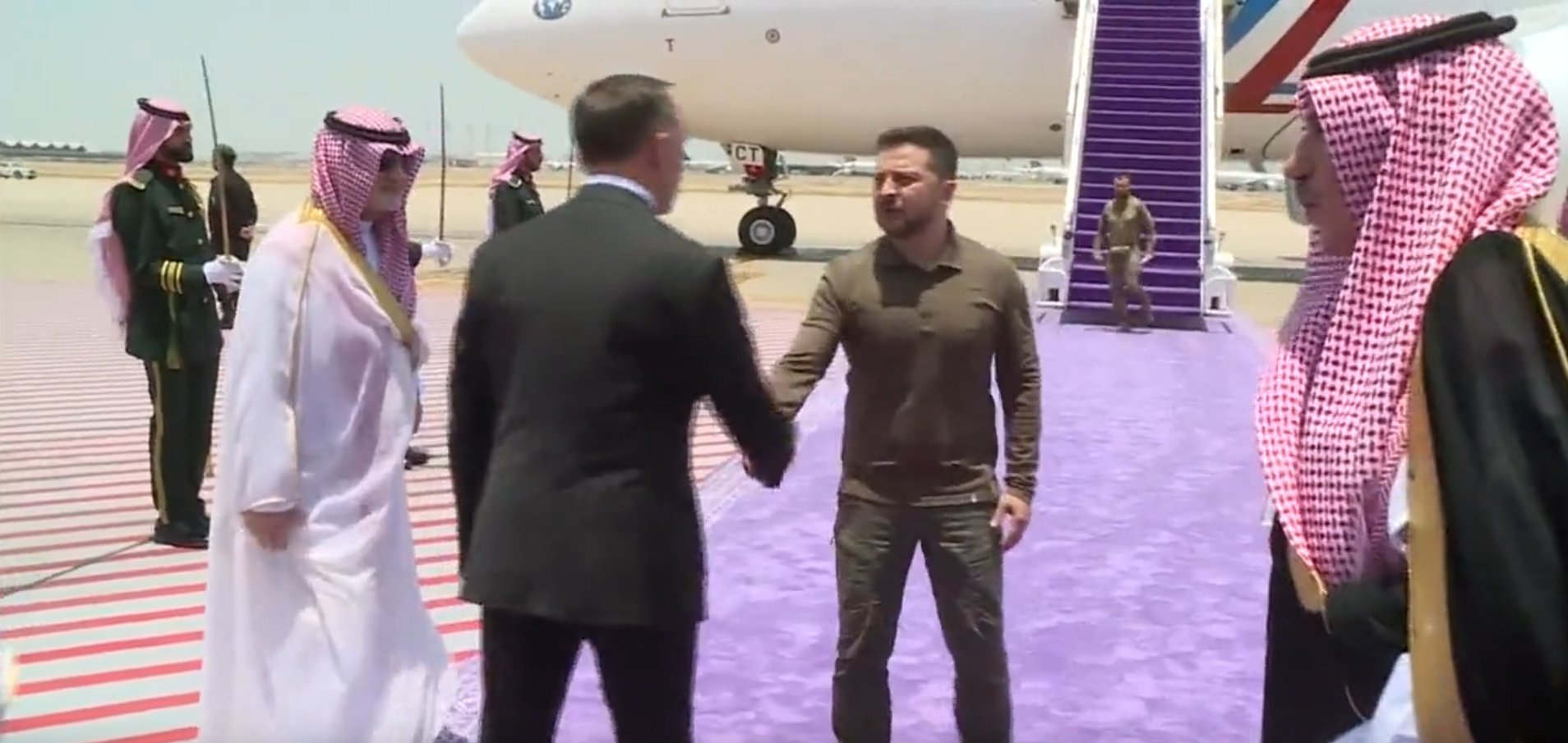 Результаты переговоров в саудовской аравии сегодня. Арабские лидеры. Результаты переговоров в саудовской аравии сегодня. Результаты переговоров в саудовской аравии сегодня. Саудовская аравия переговоры.